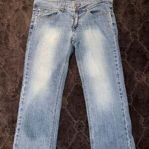 Ellemeno Vintage 90's light wash Straight Leg Jeans Size 11 W33 Y2K look